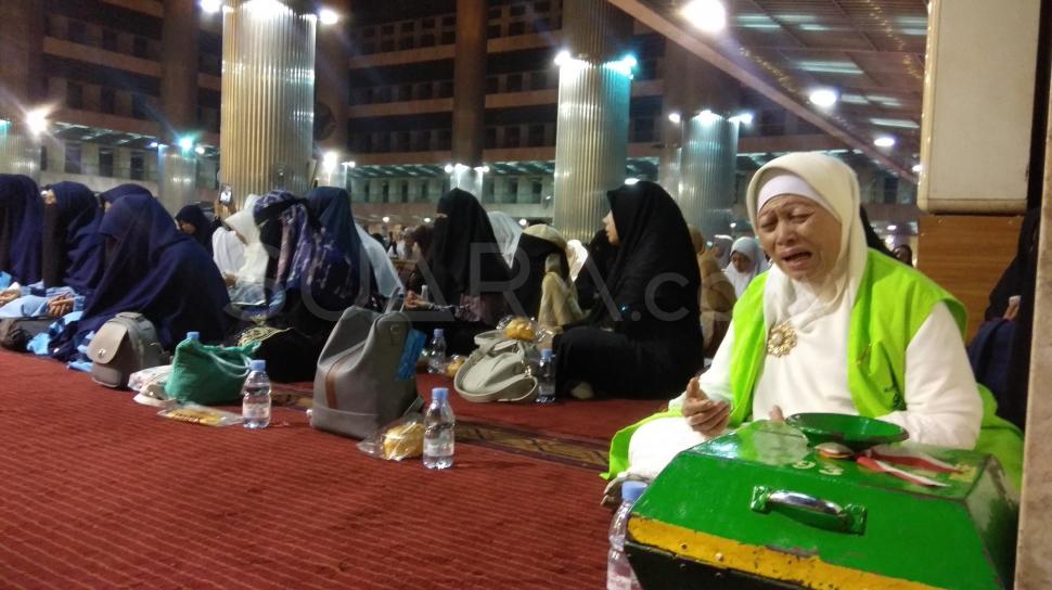 Doa Bersama Untuk Kesembuhan Ustaz Arifin Ilham Jemaah Menangis