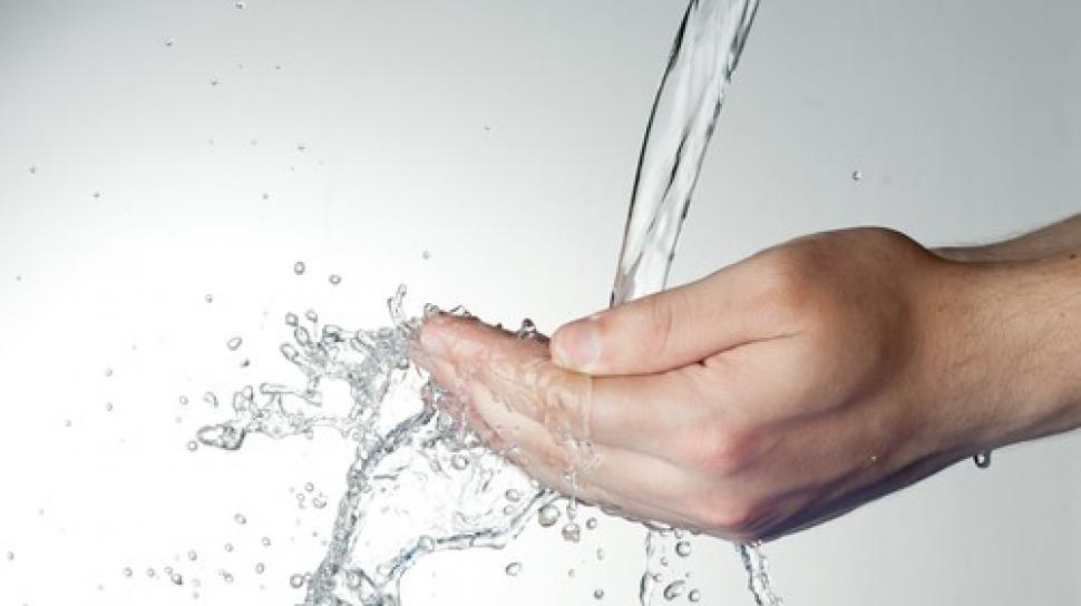 Dengan sampai telapak dalam membasuh tangan dilakukan berwudhu Pembahasan: Pengertian