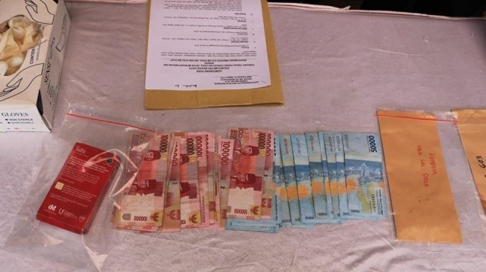 Prostitusi Online di Apartemen Kemang View Bekasi Terbongkar