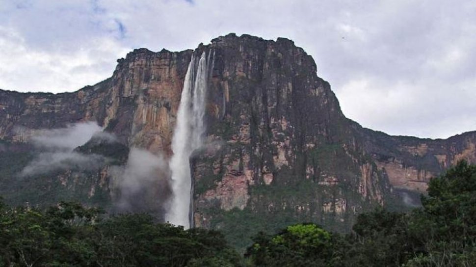 Indahnya Angel Falls Menelisik Pesona Air Terjun Tertinggi Dunia