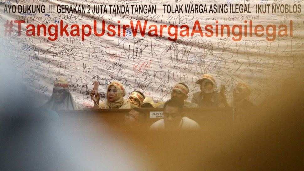 Suasana diskusi di Gedung Nusantara, Komplek Parlemen MPR/DPR-DPD, Jakarta, Selasa (9/4). [Suara.com/Arief Hermawan P]
