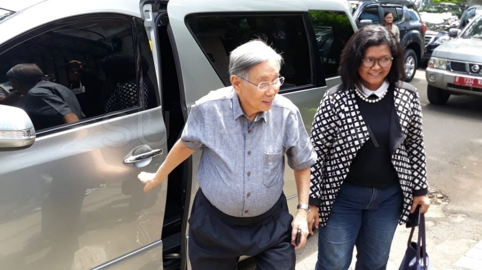 Kasus Blbi Kpk Periksa Rizal Ramli Dan Kwik Kian Gie