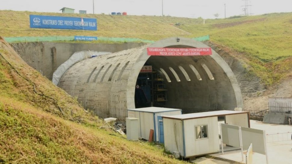 Tunnel Walini Untuk Proyek Kereta Cepat Jakarta Bandung Ditembus