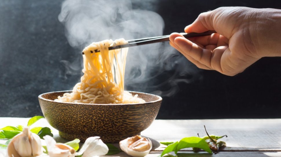Chef Yvonne Yuen Beberkan Rahasia Bikin Mi China Yang Super Kenyal