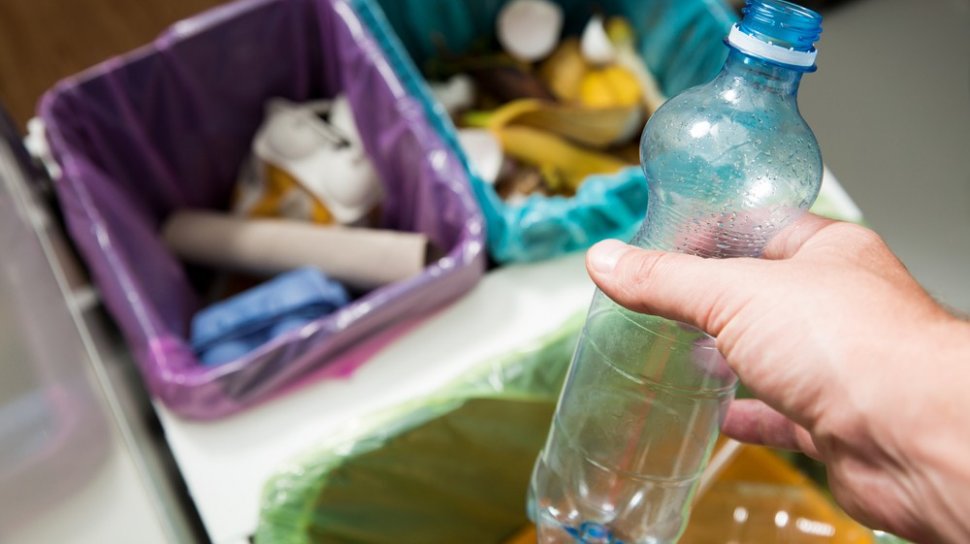 5 Cara Mengelola Sampah Di Dalam Rumah
