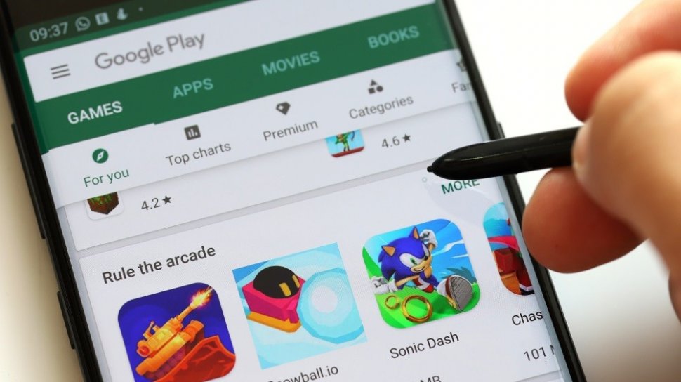 Minecraft Bisa Diunduh Gratis di PlayStore, Fakta atau Cuma Bug?