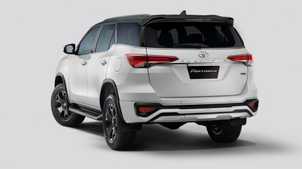 Toyota Fortuner Trd Sportivo Dirilis Di India Ini Dia Spesifikasinya