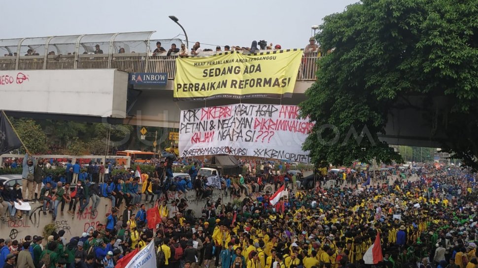 4 Aksi Demo Mahasiswa Terbesar Di Indonesia Sepanjang Sejarah Terbaru