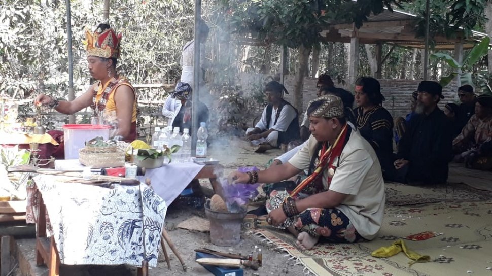 Sejumlah Warga Hentikan Paksa Ritual  Upacara Keagamaan  di 