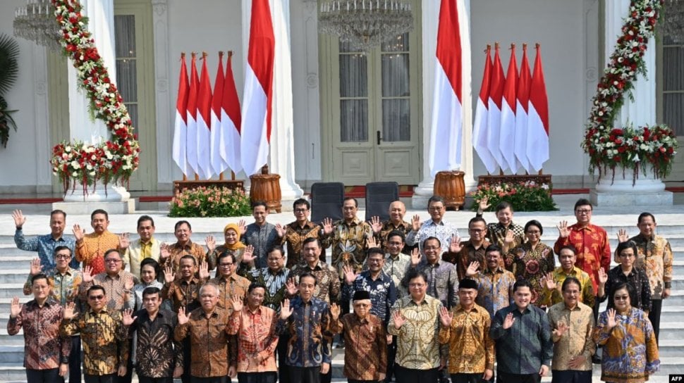 Nggak Dapat THR, Berapa Sih Gaji Jokowi, Menteri dan Anggota DPR?
