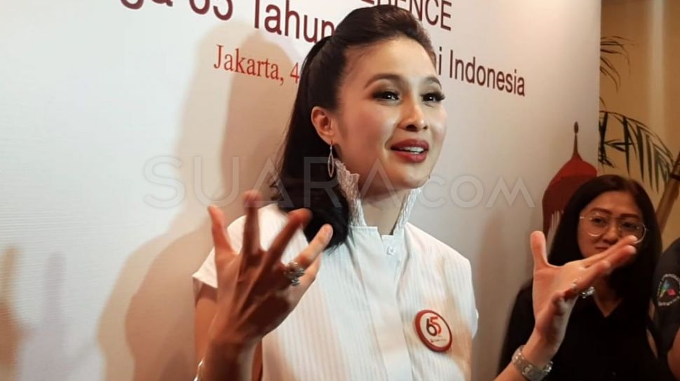 5 Potret Lawas Sandra Dewi Sebelum Dinikahi Pengusaha Kaya Awet Cantiknya
