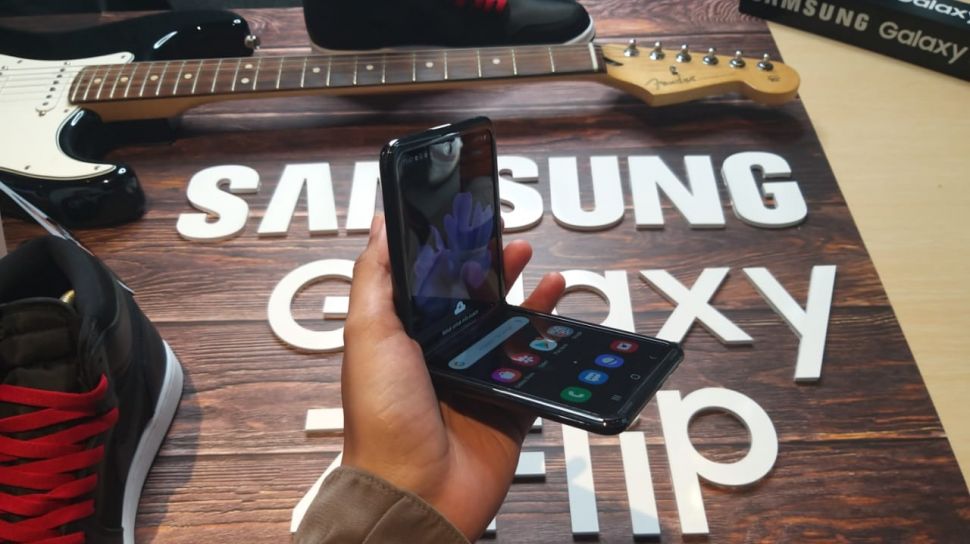 Harga Samsung Galaxy Z Flip 2 Akan Lebih Murah - Suara.com