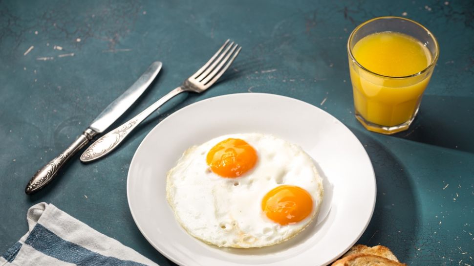 Hati hati Makan Telur Setengah Matang Bisa Sebabkan Keracunan