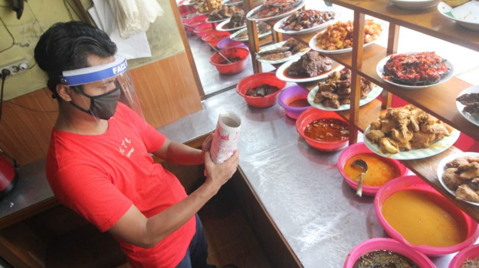 Dilarang Buka Siang, Ini Aturan Rumah Makan di Kota Padang Selama