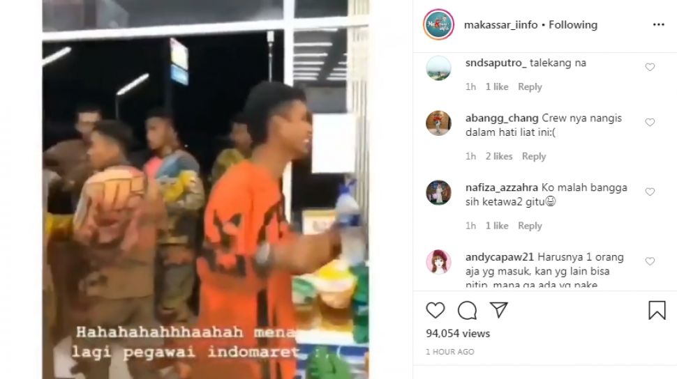 Viral Pemotor Trail Berlumpur Masuk Minimarket Bikin Warganet Meradang