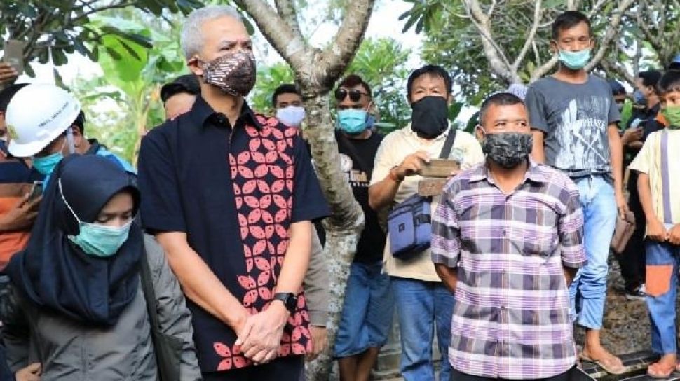 Imbauan Sholat Ied Di Masjid Jateng Hoaks Ganjar Sholat Di Rumah Suara Jateng