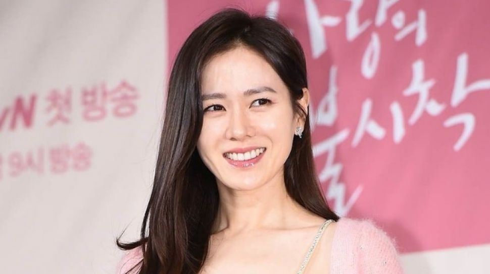 Son Ye Jin Dinobatkan Jadi Wanita Tercantik Di Dunia Kalahkan Song Hye Kyo