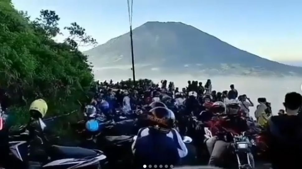 Gunung Rowo Viral - 6 Tips Berwisata Ke Bukit Cinta Rawa Pening Halaman All Kompas Com - Untuk ...