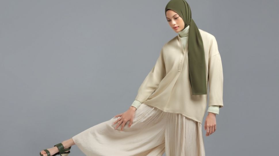 Chic Banget Yuk Tengok Gaya Hijab Minimalis Influencer Tanah Air