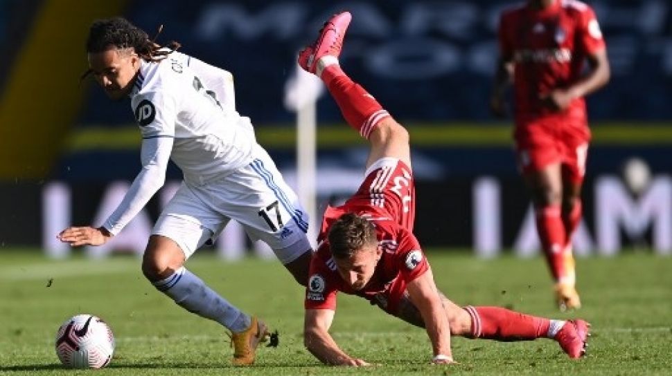 Fulham vs manchester united. Фулхэм Лидс. Карим Фулхэм. Лидс Юнайтед Фулхэм 2020. Фулхэм u21.