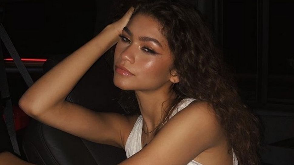 Kekasih Spider Man Zendaya Didapuk Jadi Model Valentino Untuk Koleksi