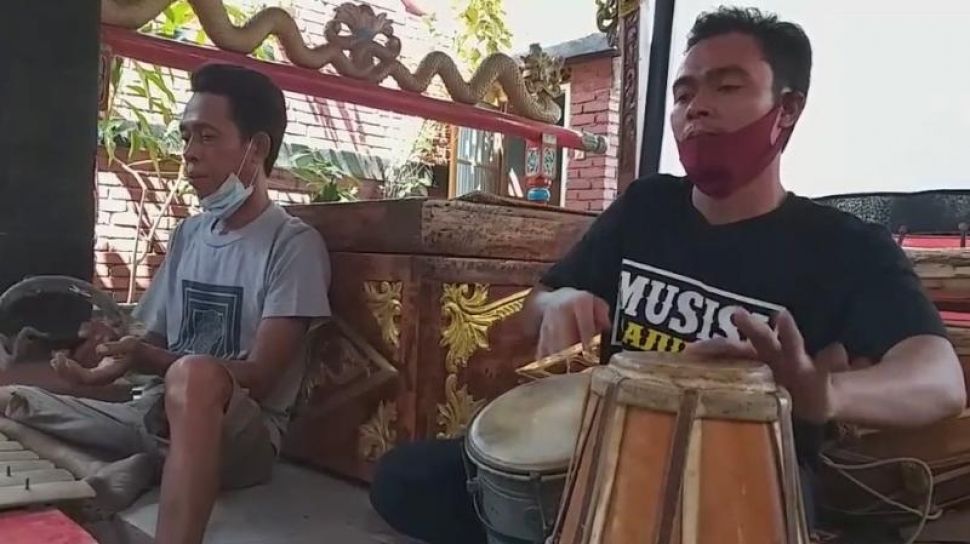 Tunjuk Id Jenis Alat Musik Ritmis Lengkap Dengan Penjelasan Dan