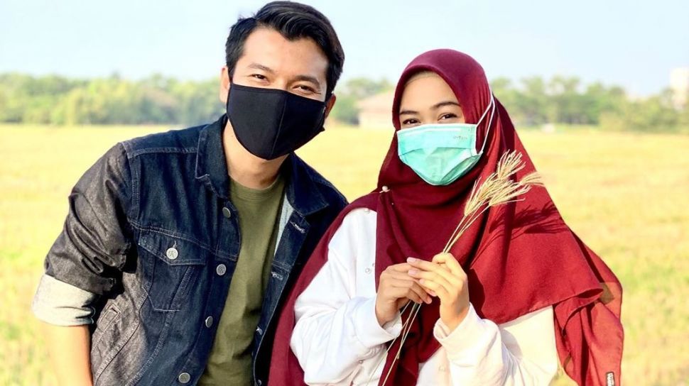 Ria Ricis Dan Reza Surya Umumkan Rencana Pernikahan වදන් සාගරයේ කිමිදෙන්න wadan සමඟ එක් වෙන්න subscribe කරන්න youtube channel එක පේජ් එකෙ. ria ricis dan reza surya umumkan