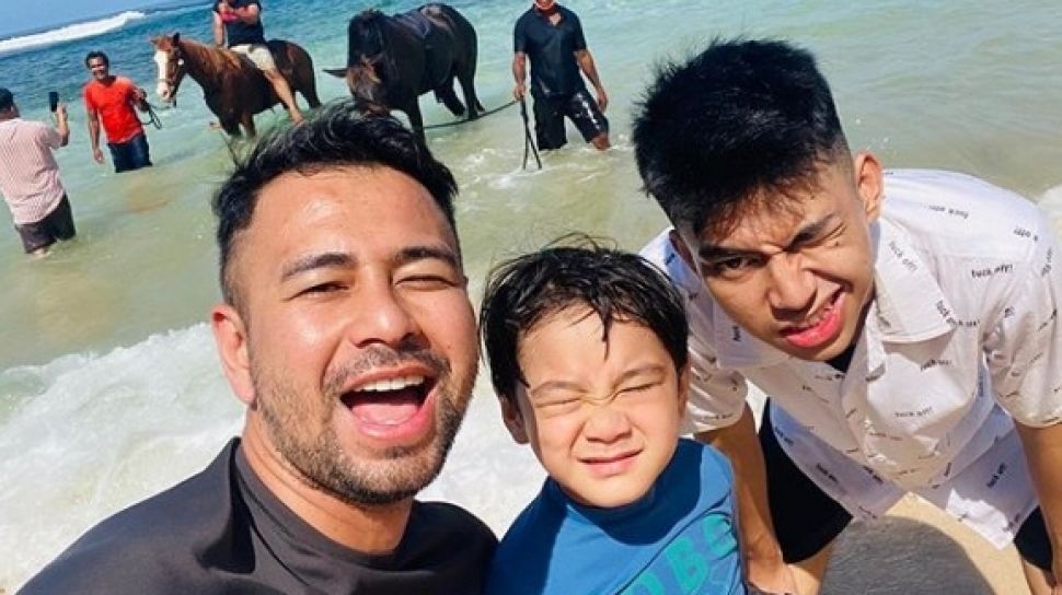 Raffi Ahmad Jawab Kabar Keluarganya Tak Suka Dengan Kehadiran Dimas