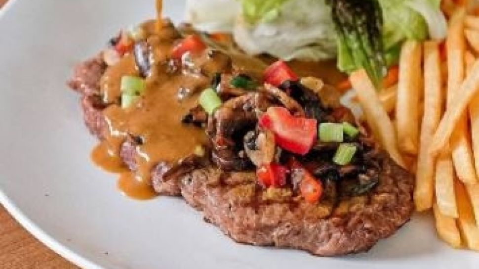 Ini Dia Restoran Steak Legendaris di Bandung, Glosis Resto!