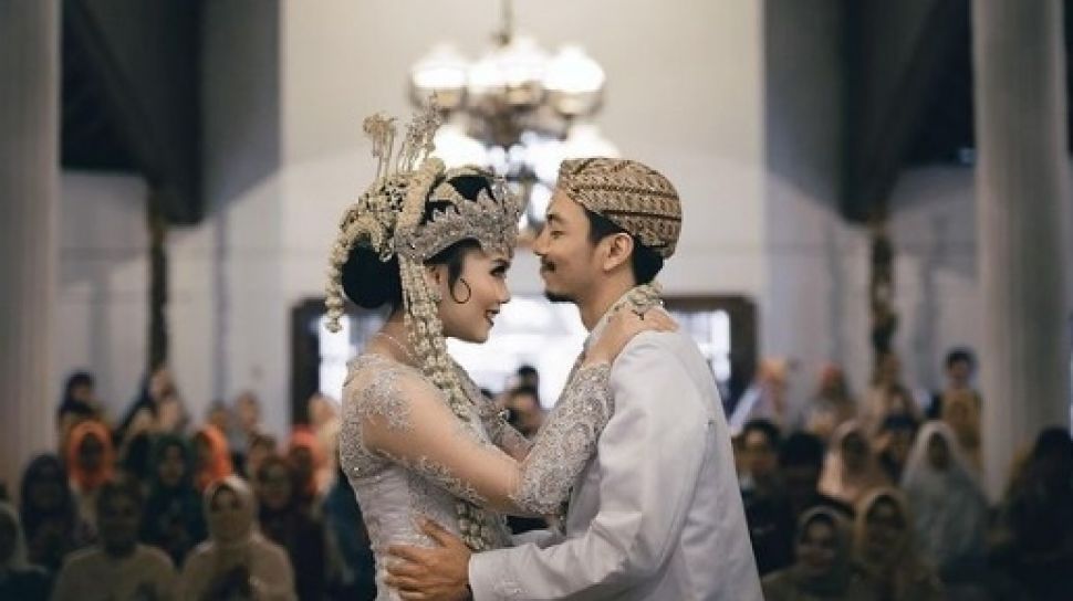 Sedang Hamil dam Positif Covid 19 Ini Kondisi Istri  