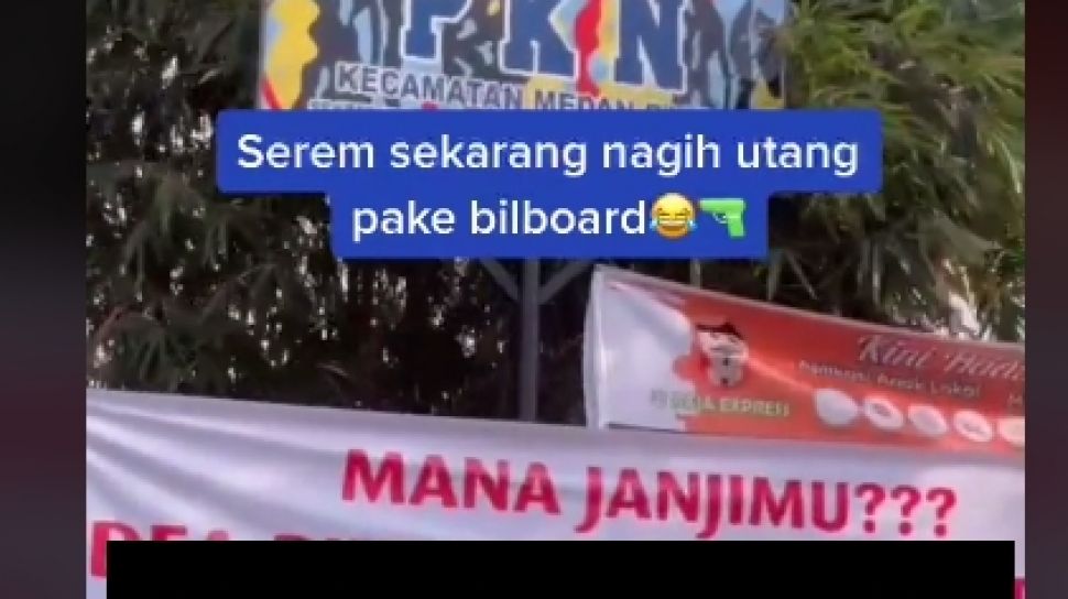 Spanduk Pinggir Jalan