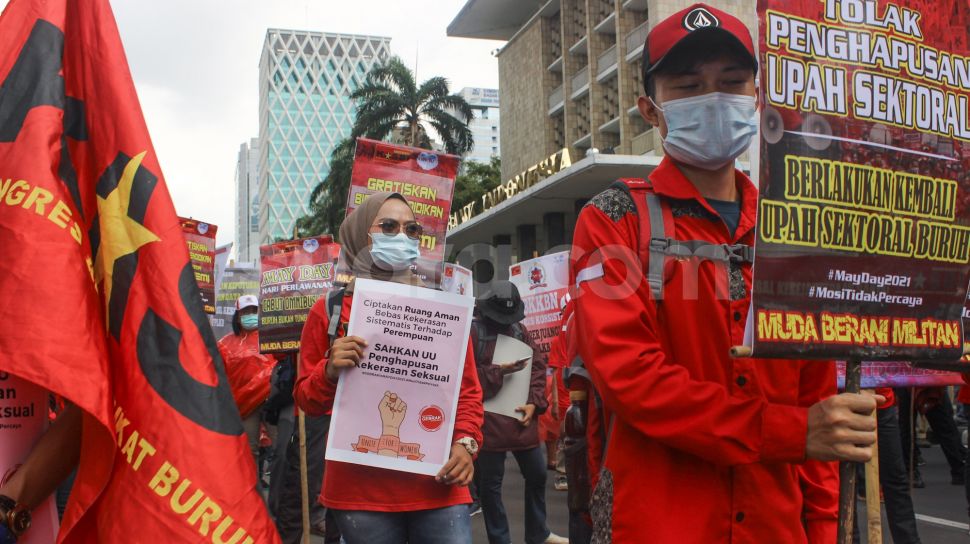 Gelar Aksi Peringatan May Day Besok, Buruh Akan Bawa 16 Tuntutan Ke DPR ...