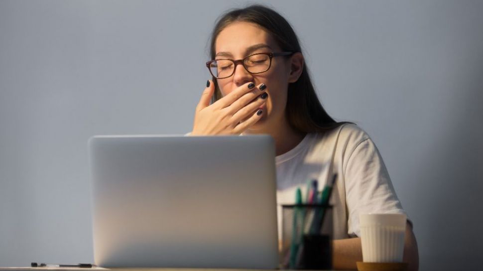 Sering Mengantuk Meski Cukup Tidur Ini 14 Penyebabnya