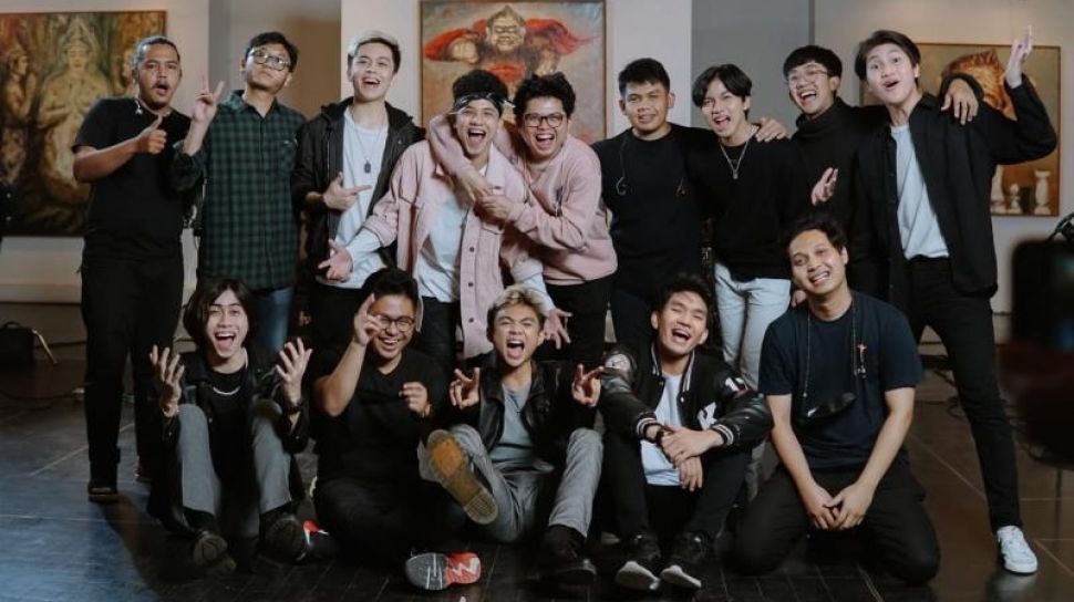 Jawab Tantangan Fans Boyband Un1ty Kolaborasi Dengan Juicy Luicy