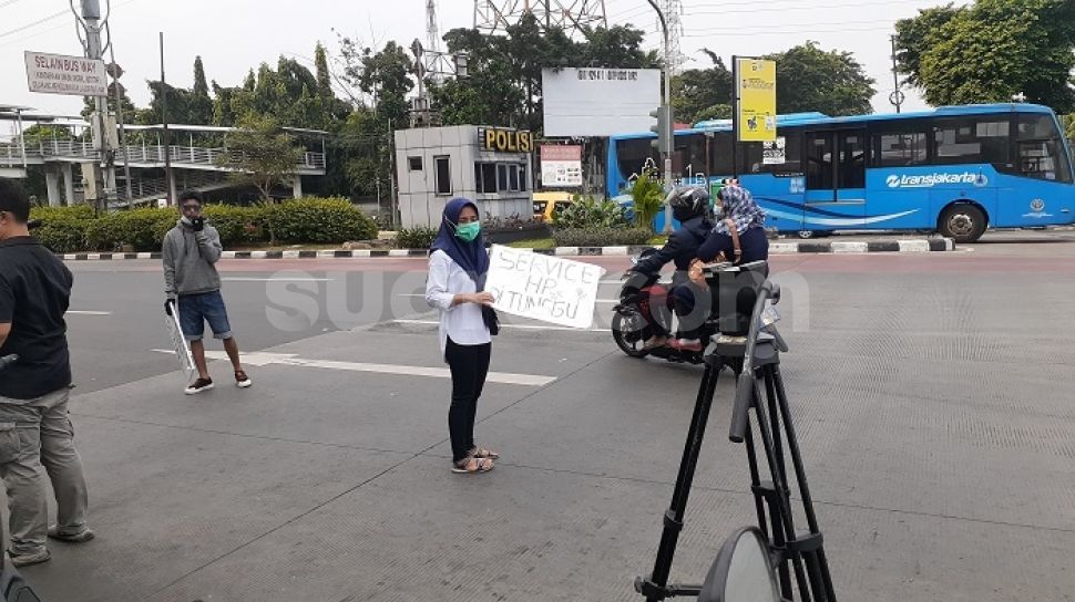 Tukang Servis HP Di Depan PGC Pilih Dikejar-kejar Petugas Karena Takut ...