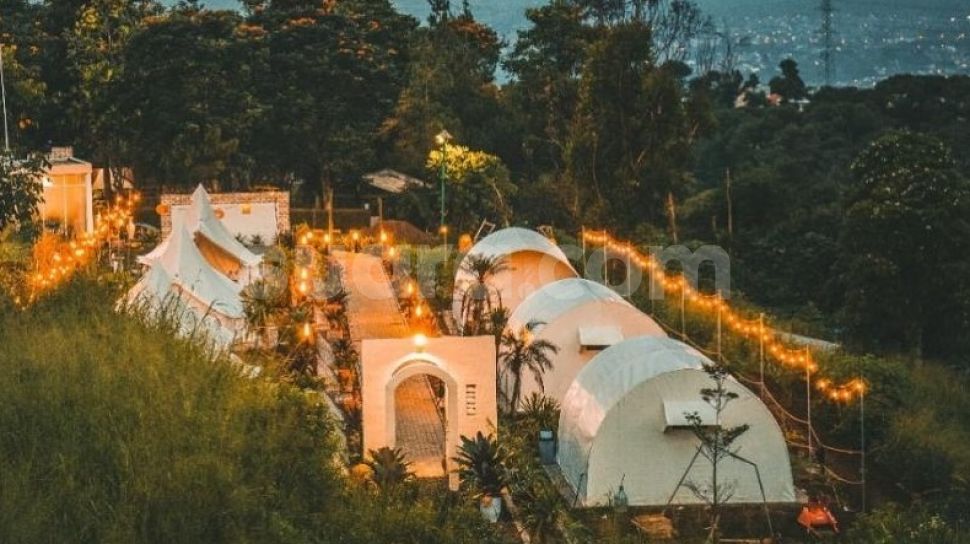 5 Rekomendasi Tempat Glamping Bogor, Berkemah di Alam Dengan Fasilitas