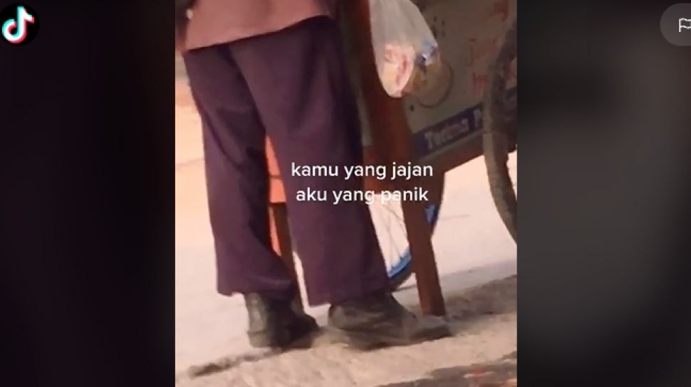 Viral Tukang Bakso Pakai Sepatu Hitam Kehadirannya Bikin Waswas