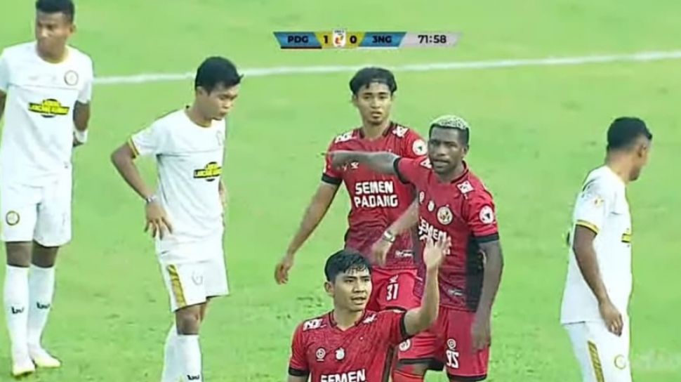 Libas KS Tiga Naga 1-0, Semen Padang FC Selamat Dari Degradasi Liga 2