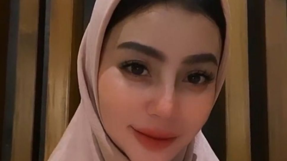 Siapa Tisya Erni Wanita Cantik Yang Dikaitkan Dengan Selebgram Ta