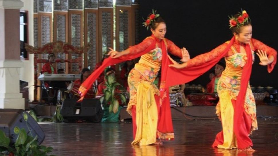 Ini Sederet Properti Tari Jaipong Beserta Instrumen Musik yang Biasa Digunakan Mengiringi Tarian