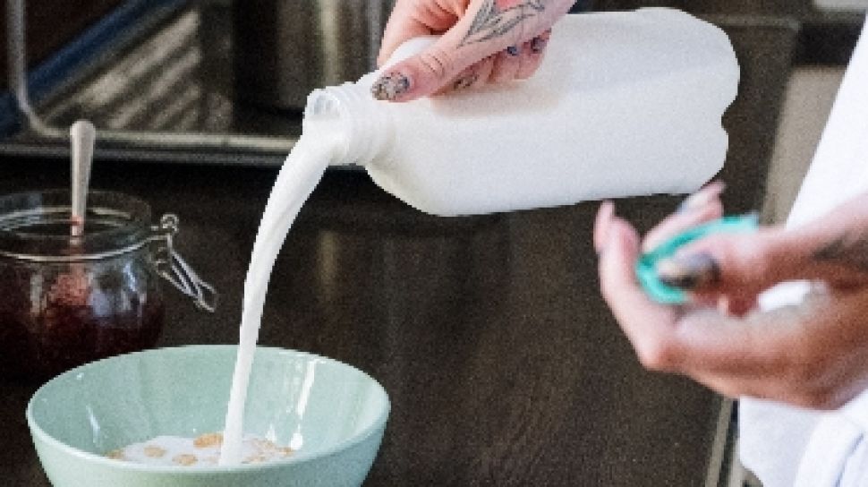 What Happens If You Drink Spoiled Milk?