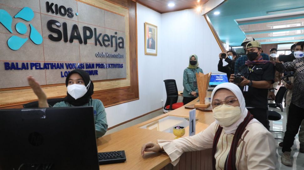 Bangun Sistem Informasi Pasar Kerja, Kemnaker Siapkan Kios SIAPkerja