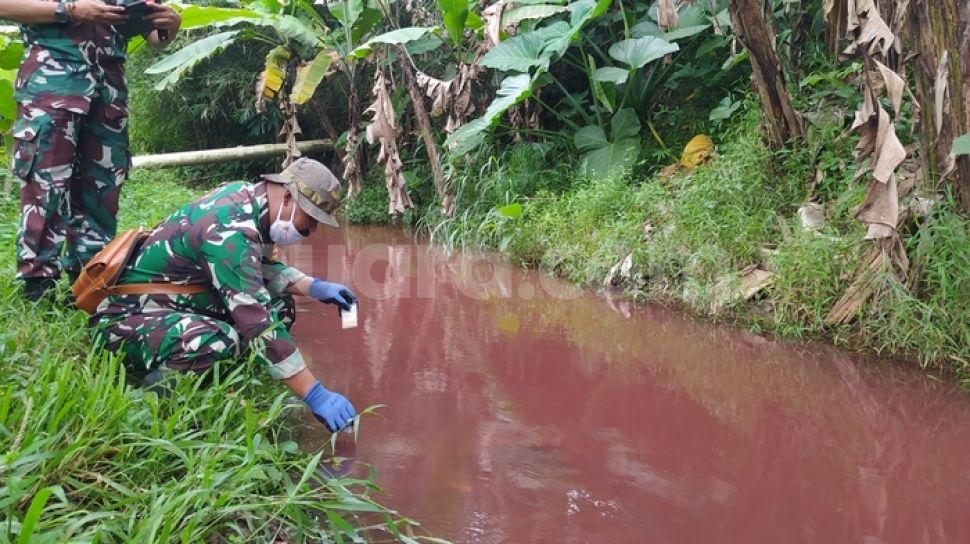 Ungkap Hasil Lab Pencemaran Sungai Cimeta Berwarna Merah Dlh Jabar