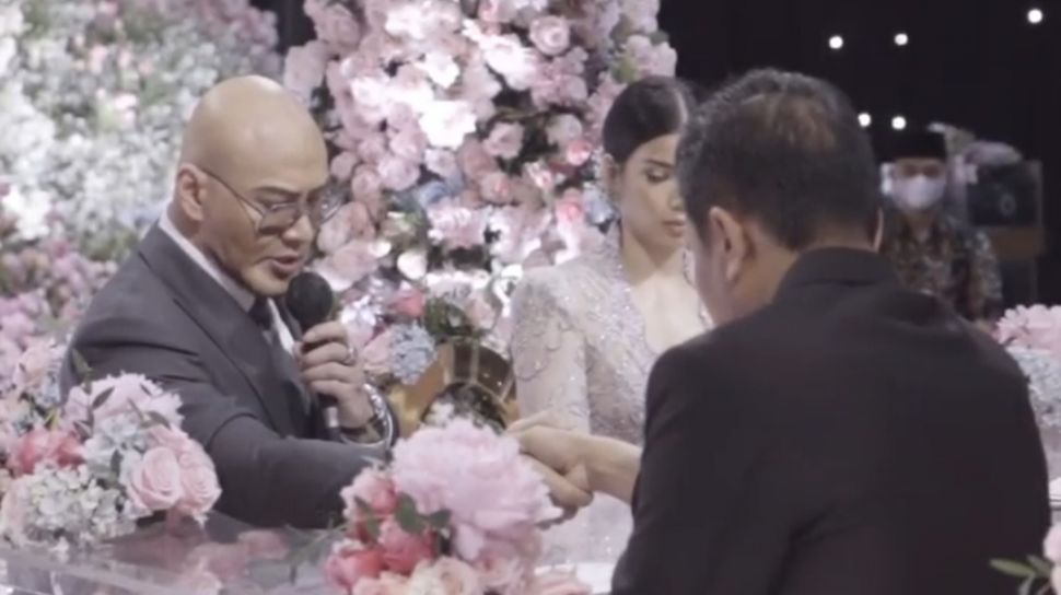 Mahar Unik Nan Mahal, Segini Harga Mas Kawin Deddy Corbuzier untuk Sabrina Chairunnisa
