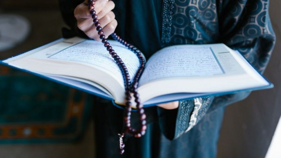 Doa Minta Rezeki Setelah Sholat Tahajud, Ada Tulisan Latin dan Artinya