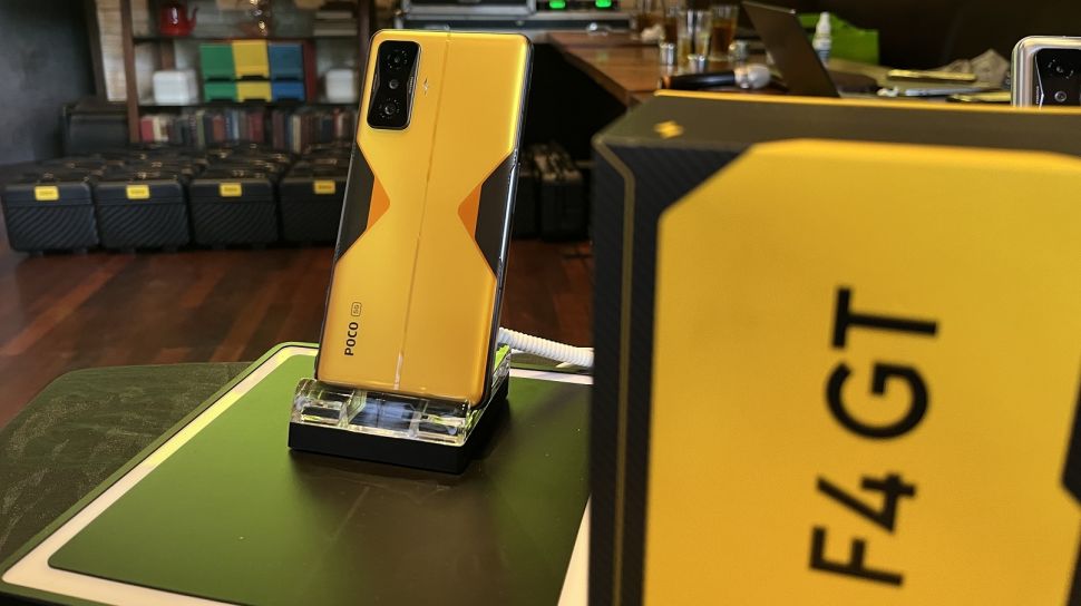 Poco f4 gt желтый. Poco f4 gt Yellow. Poco f4 gt экран. Poco f4 gt охлаждение.