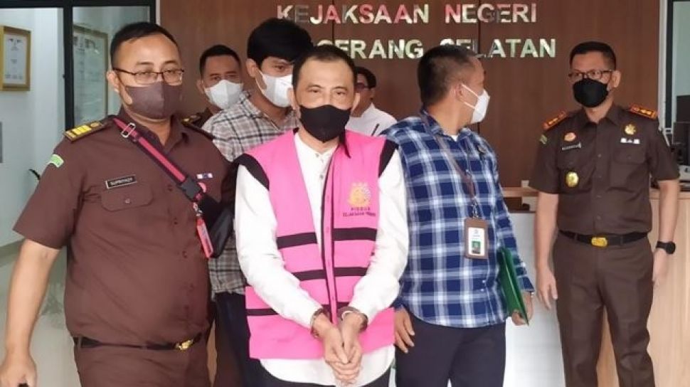 Kejari Tetapkan Mantan Kepala Smpn 17 Tangsel Jadi Tersangka Korupsi Dana Pip 7290