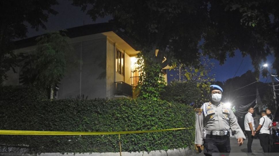 Tim Khusus Polri Analisis Hasil Penyelidikan Olah TKP Kematian Brigadir J di Rumah Dinas Ferdy Sambo