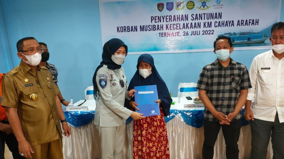 Jasa Raharja Serahkan Santunan Meninggal Dunia Korban KM Cahaya Arafah