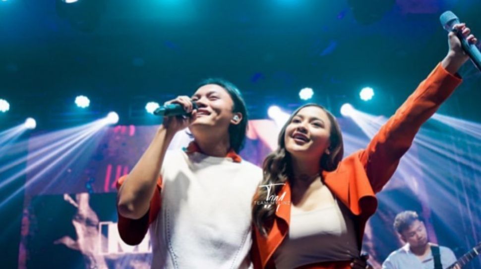 Mahalini Kelar Konser di Malaysia, Kejutan Romantis Rizky Febian Malah